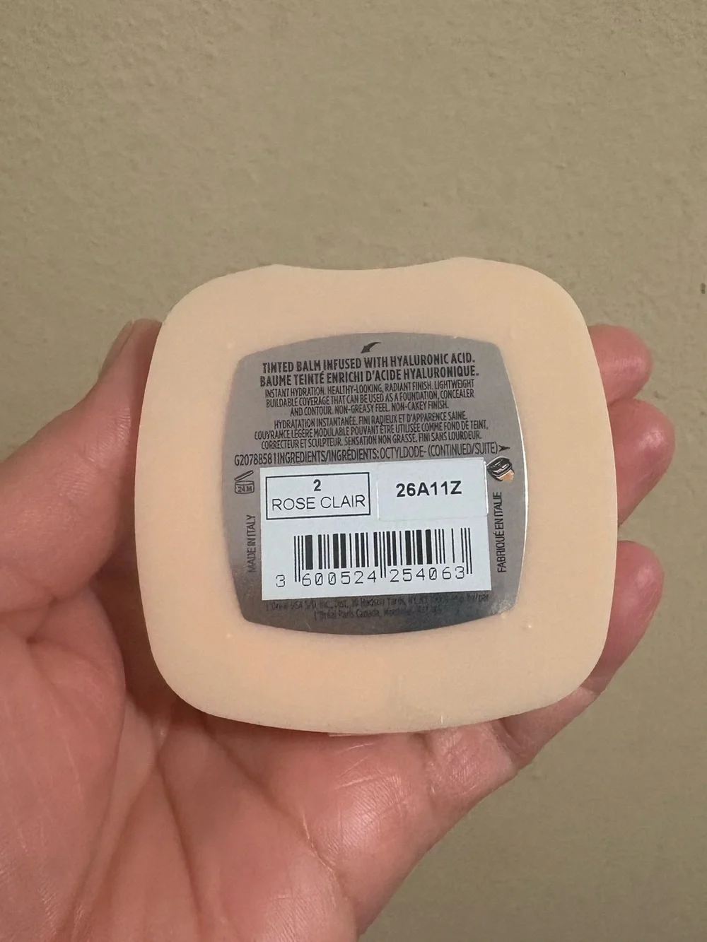 -L'ORÉAL HYALURON TINTED BALM FOUNDATION Color 2 Rosy Light Brand New.